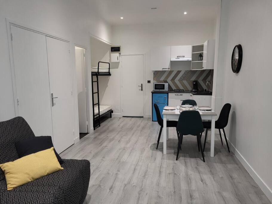 Grand Studio Refait A Neuf Centre-Ville 拉布尔布勒 外观 照片